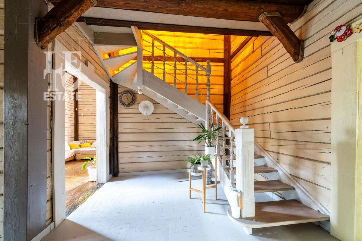 3-этажный коттедж 505 м² с отделкой