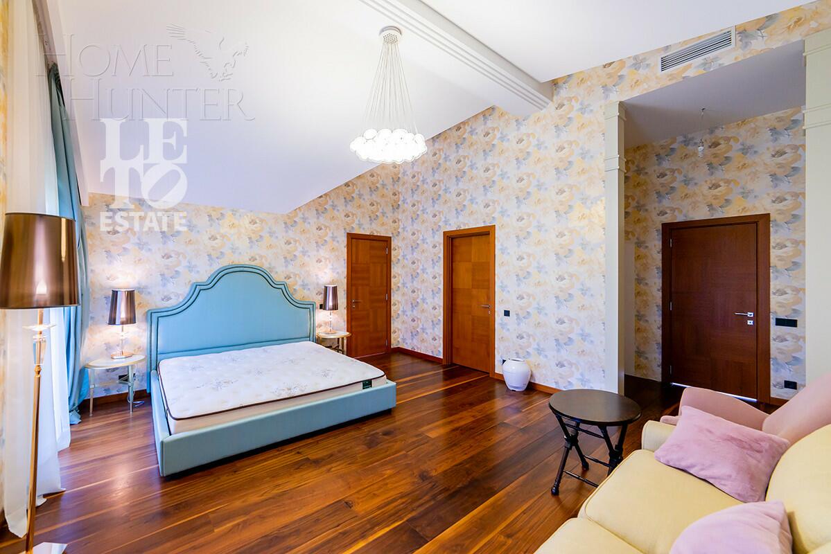 2-этажный коттедж 313 м² с отделкой