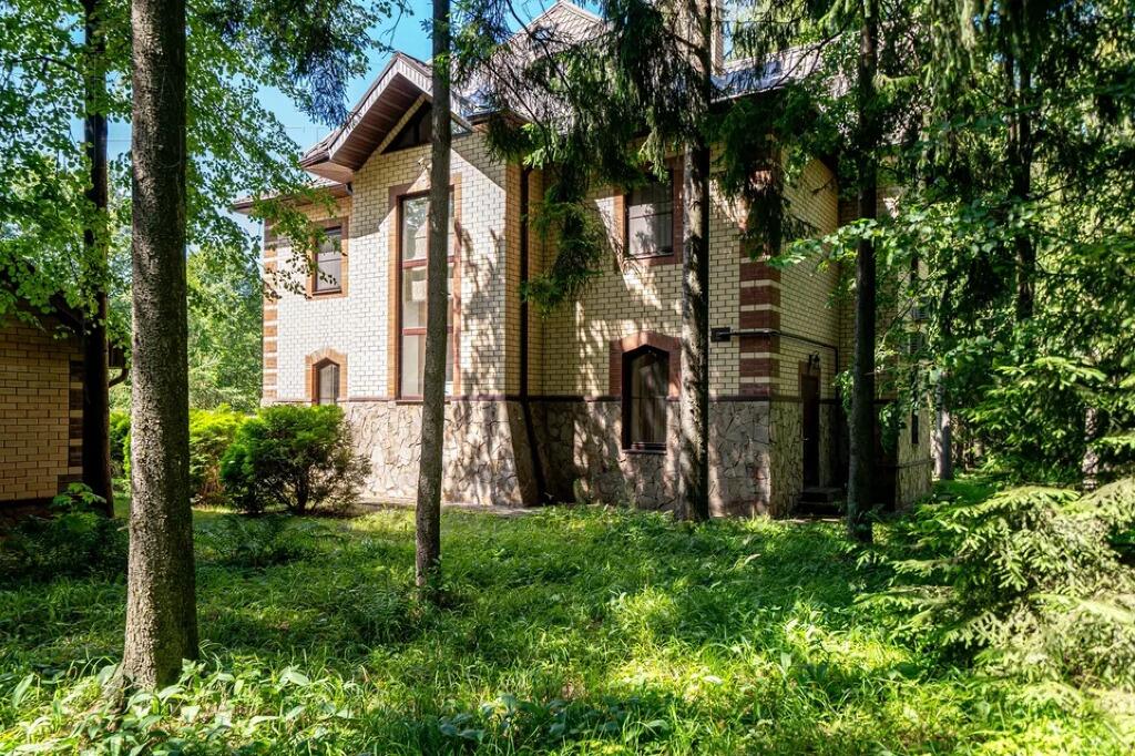 2-этажный коттедж 342 м² с отделкой