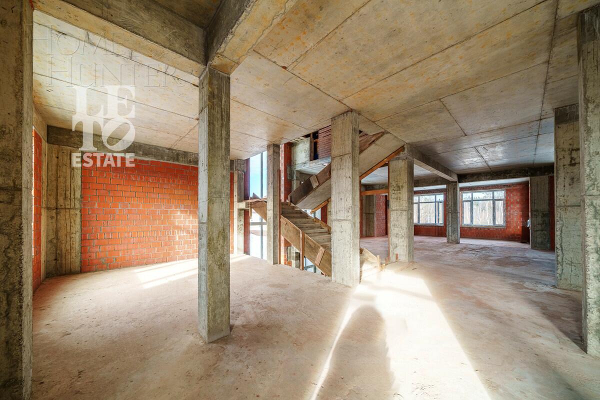 2-этажный коттедж 500 м² без отделки