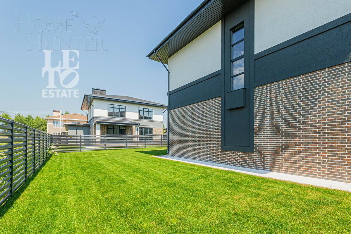 2-этажный коттедж 238.4 м² без отделки