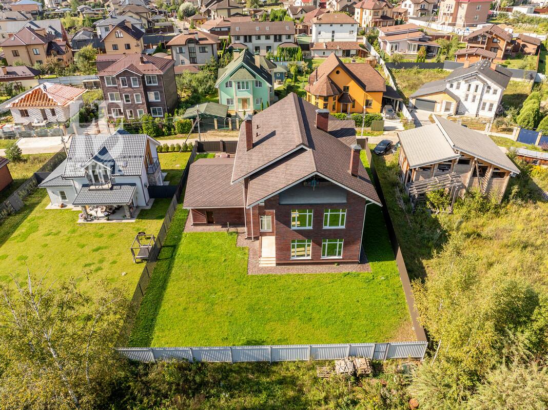 2-этажный коттедж 500 м² без отделки