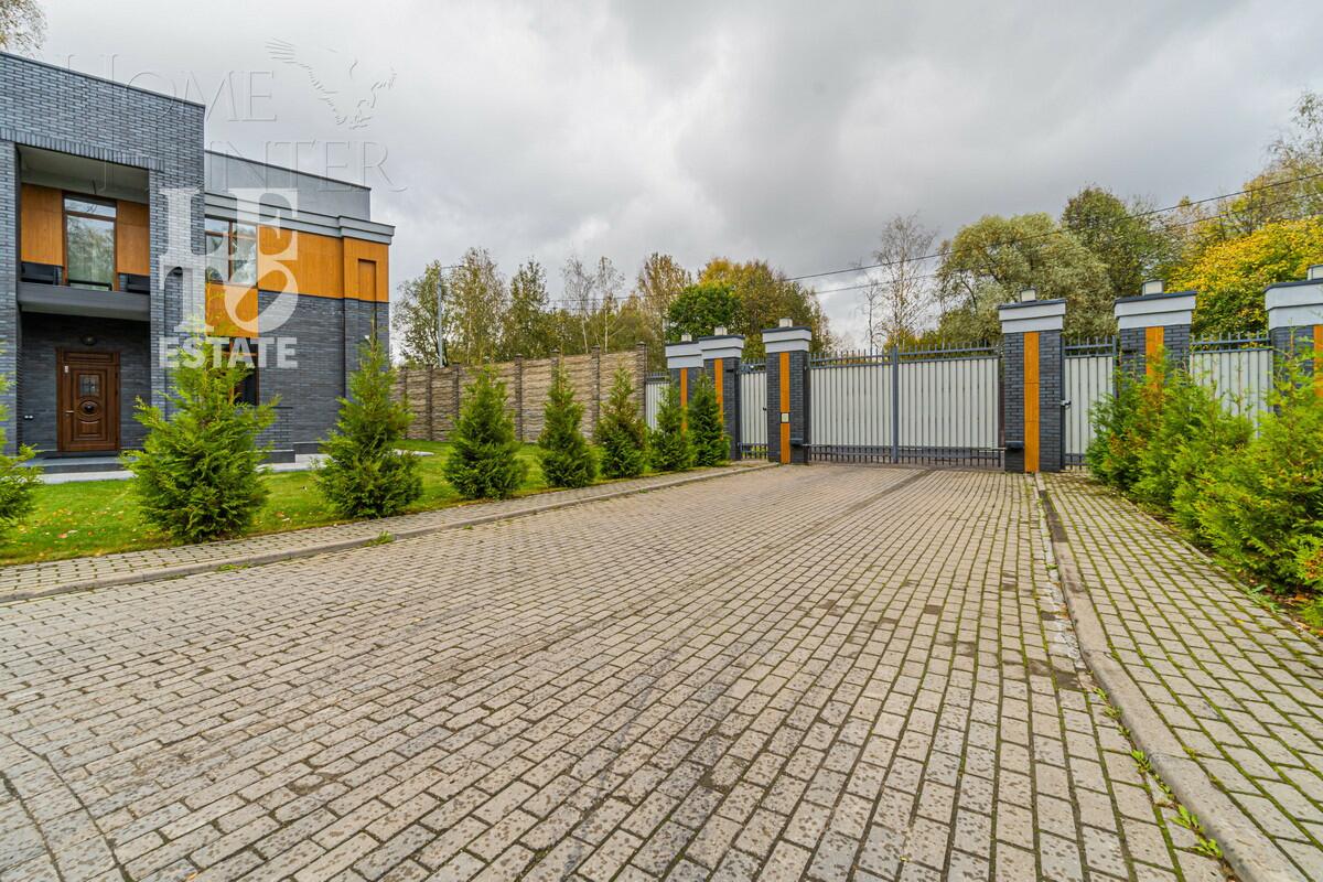 2-этажный коттедж 265 м² без отделки