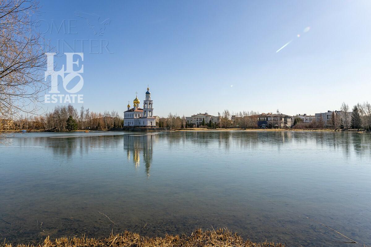 2-этажный коттедж 703 м² без отделки