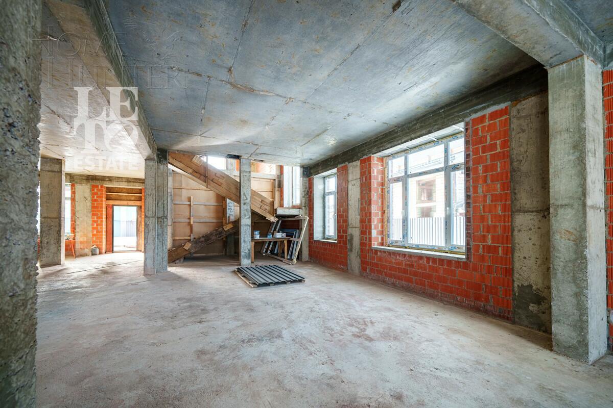 2-этажный коттедж 500 м² без отделки