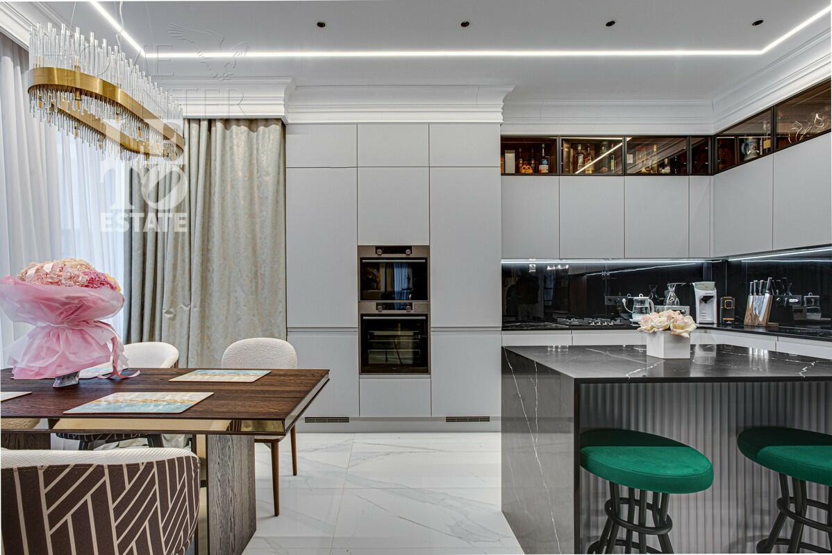 2-этажный коттедж 275 м² с отделкой