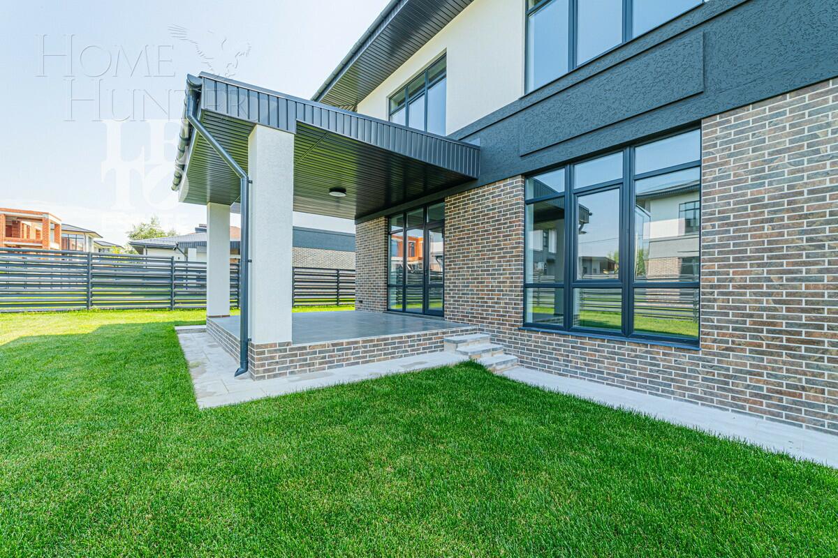 2-этажный коттедж 238.4 м² без отделки