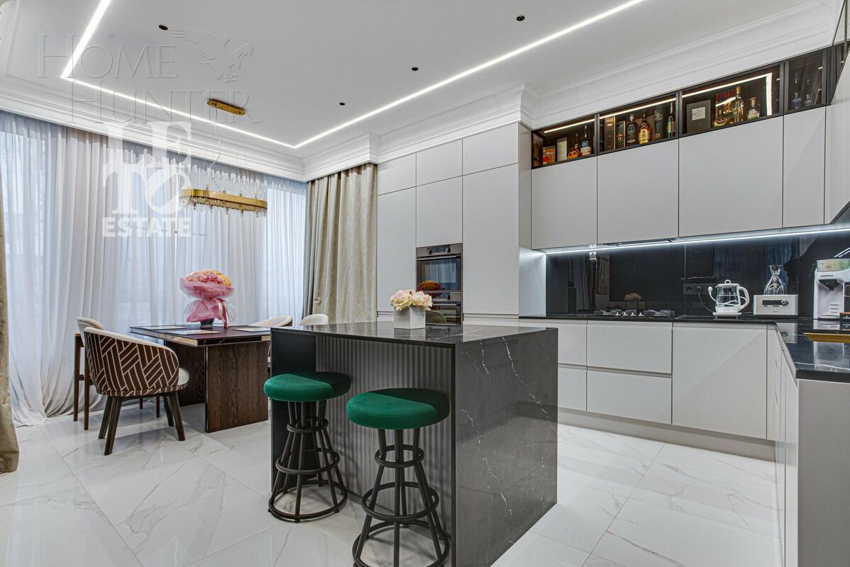 2-этажный коттедж 275 м² с отделкой