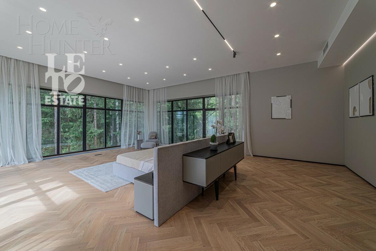 2-этажный коттедж 720 м² с отделкой