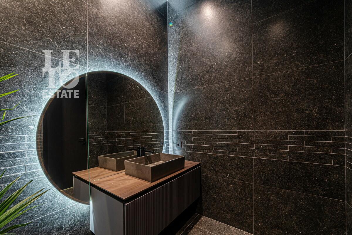 2-этажный коттедж 720 м² с отделкой