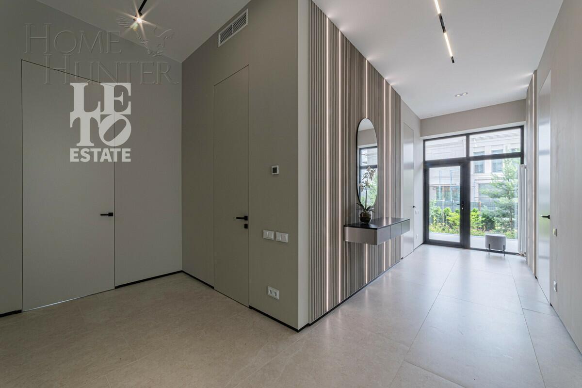 2-этажный коттедж 720 м² с отделкой