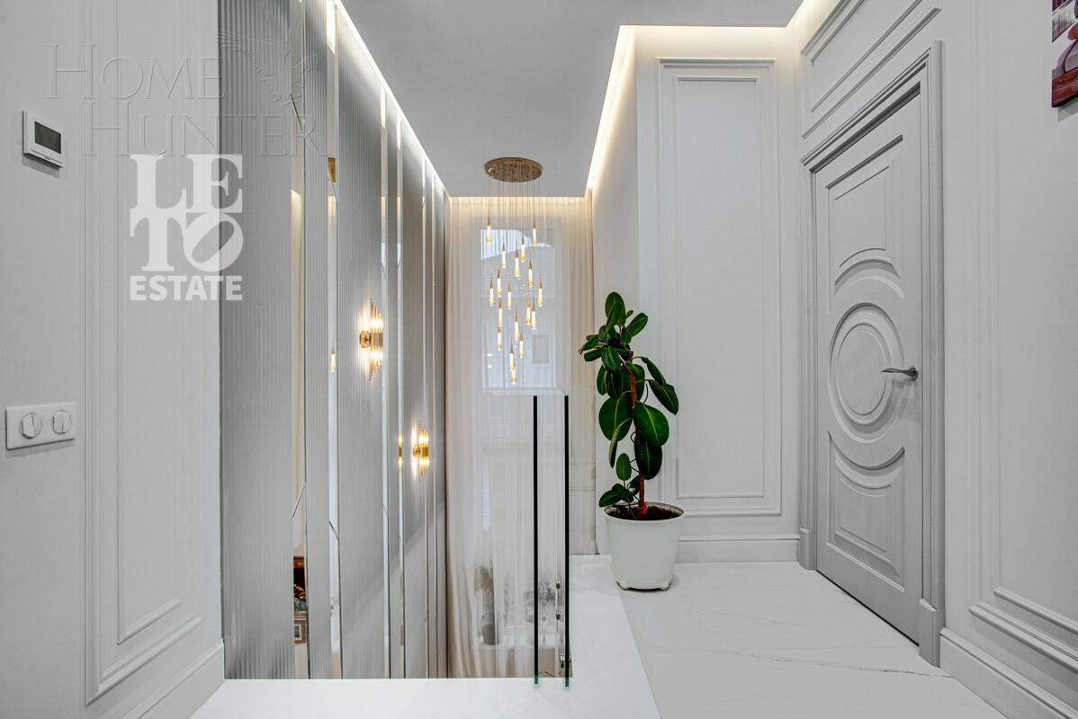 2-этажный коттедж 275 м² с отделкой