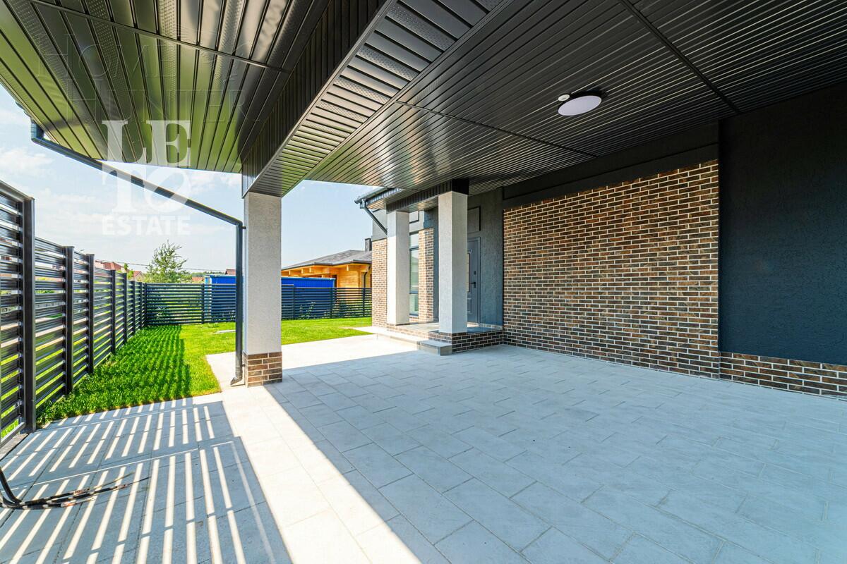 2-этажный коттедж 238.4 м² без отделки