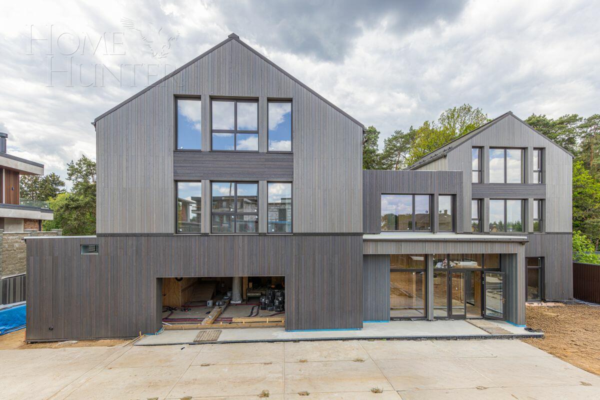 2-этажный коттедж 1 050 м² без отделки