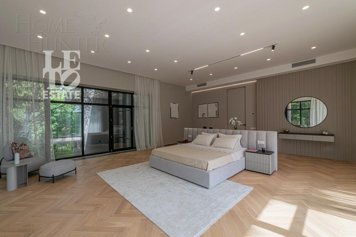 2-этажный коттедж 720 м² с отделкой