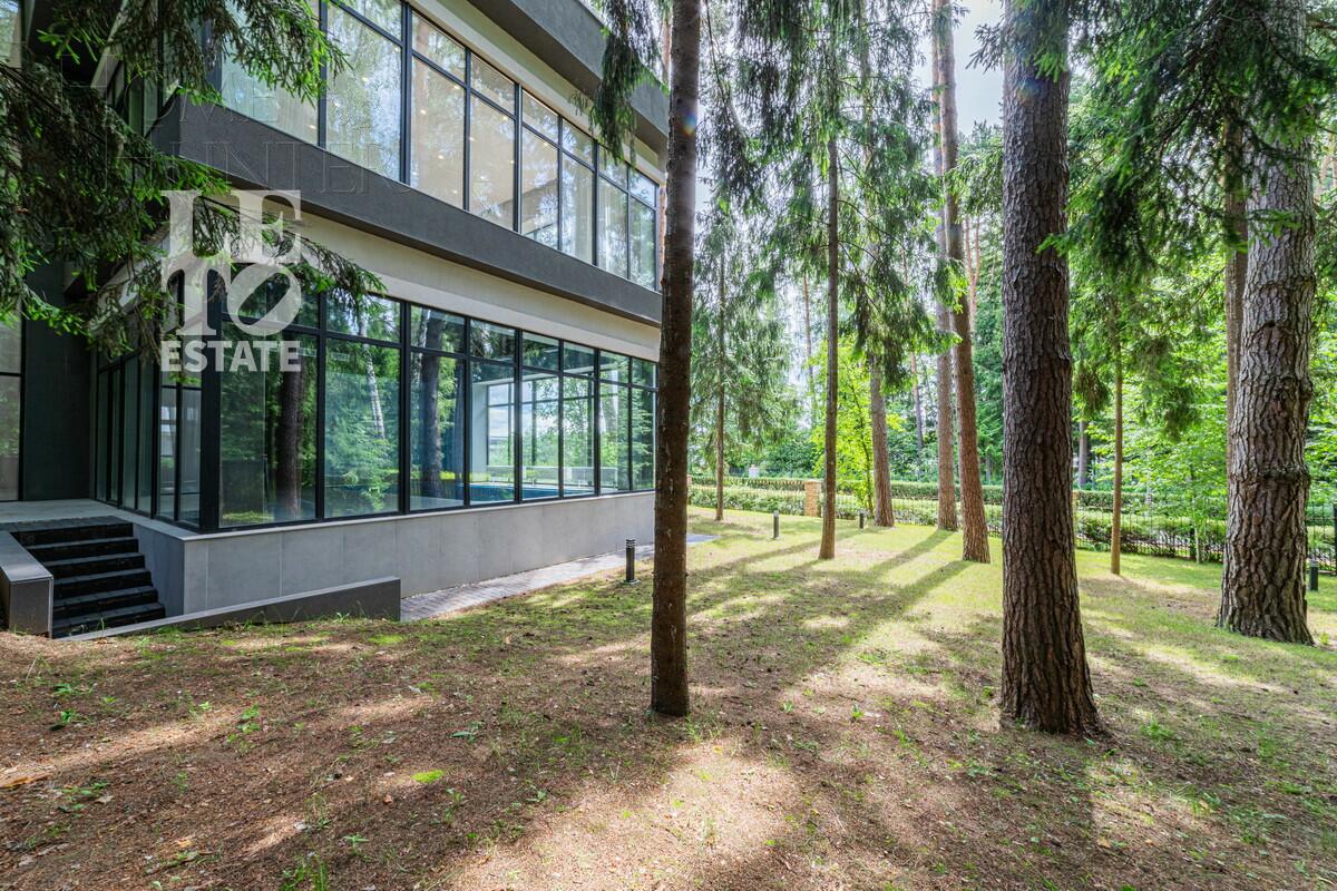 2-этажный коттедж 720 м² с отделкой