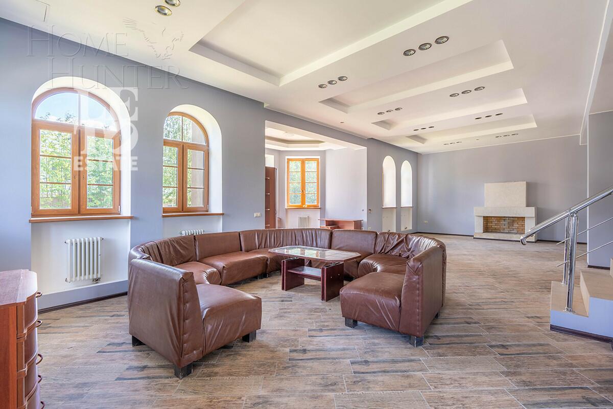 2-этажный коттедж 1 028 м² с отделкой