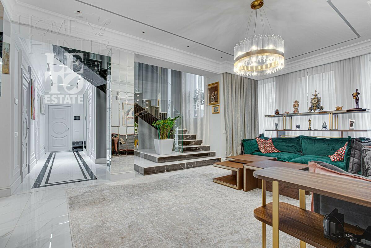 2-этажный коттедж 275 м² с отделкой