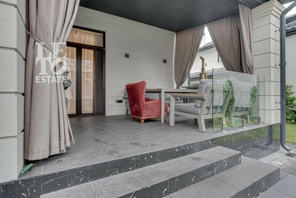 2-этажный коттедж 275 м² с отделкой