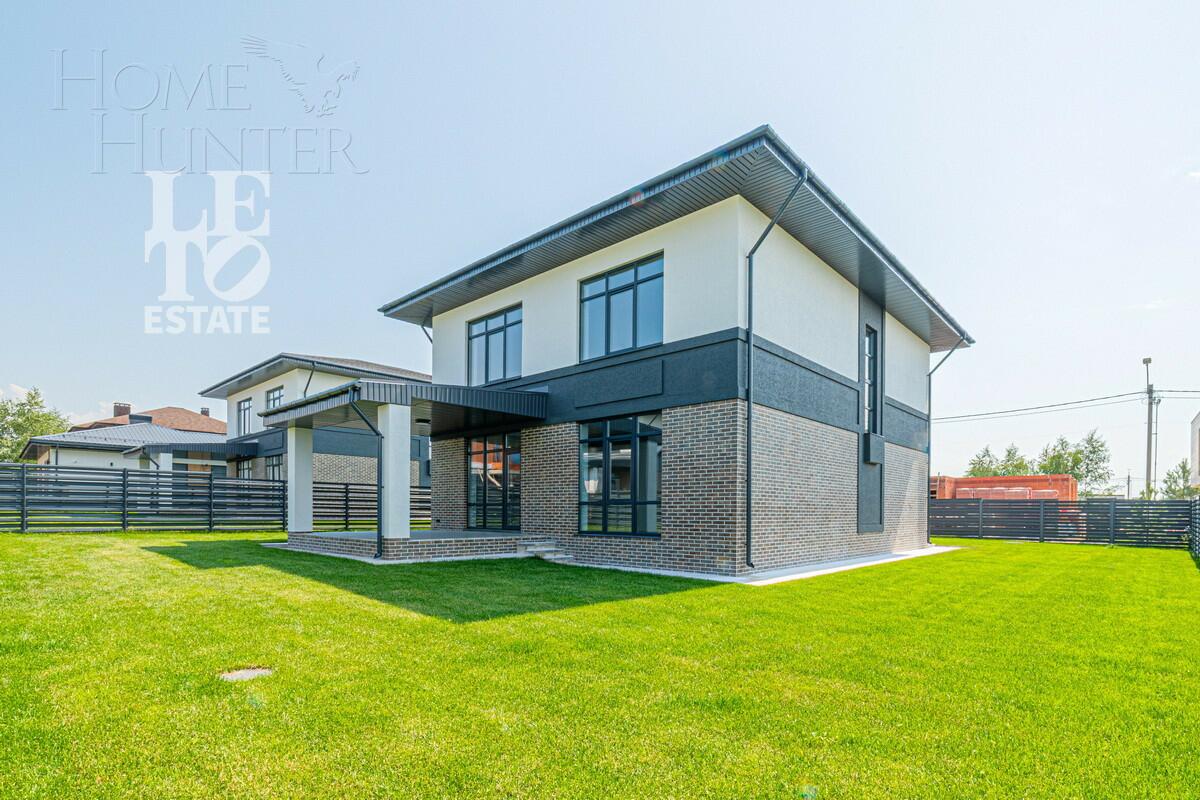 2-этажный коттедж 238.4 м² с отделкой