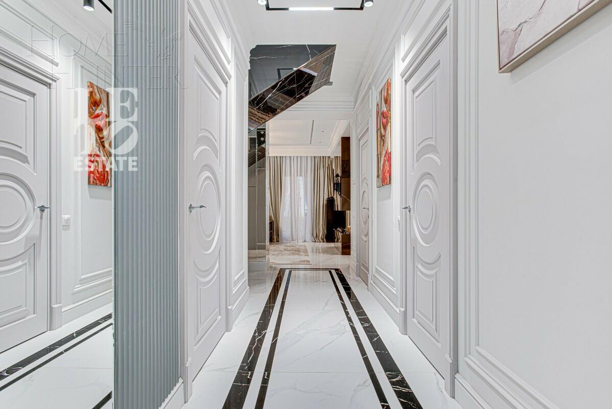 2-этажный коттедж 275 м² с отделкой