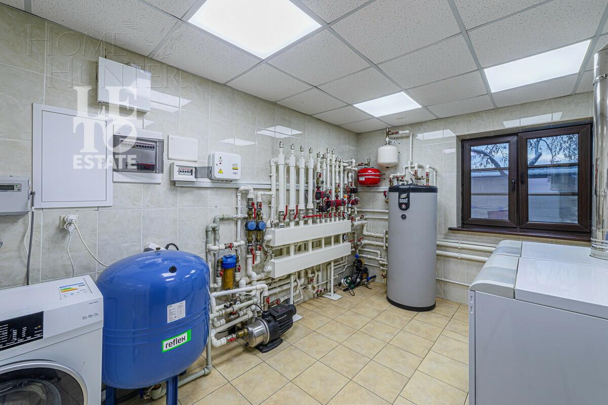 2-этажный коттедж 1 218 м² с отделкой