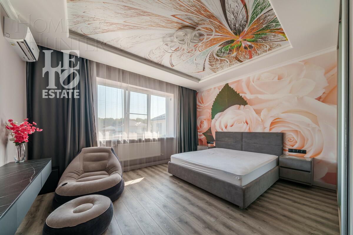 2-этажный коттедж 244 м² с отделкой