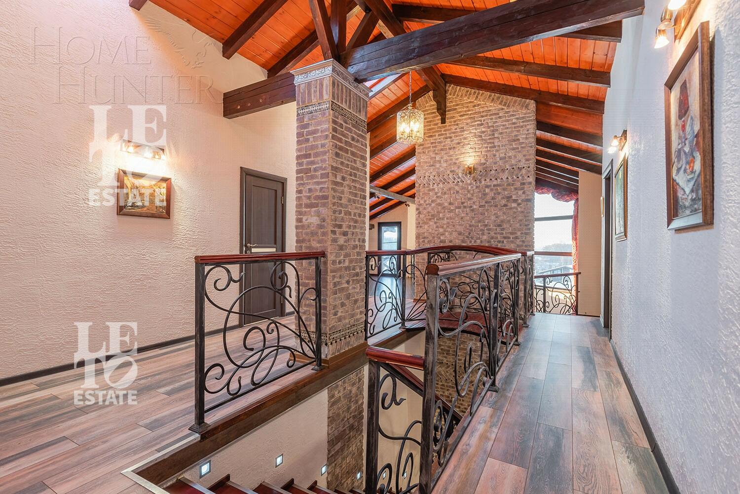 2-этажный коттедж 730 м² с отделкой