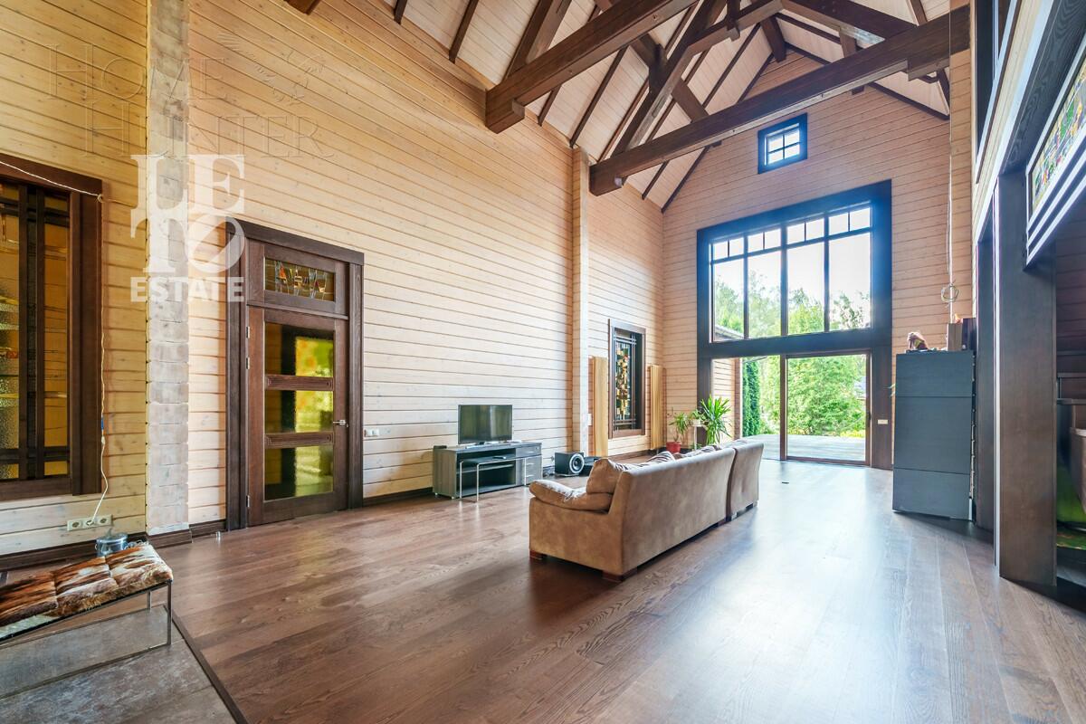 2-этажный коттедж 600 м² с отделкой