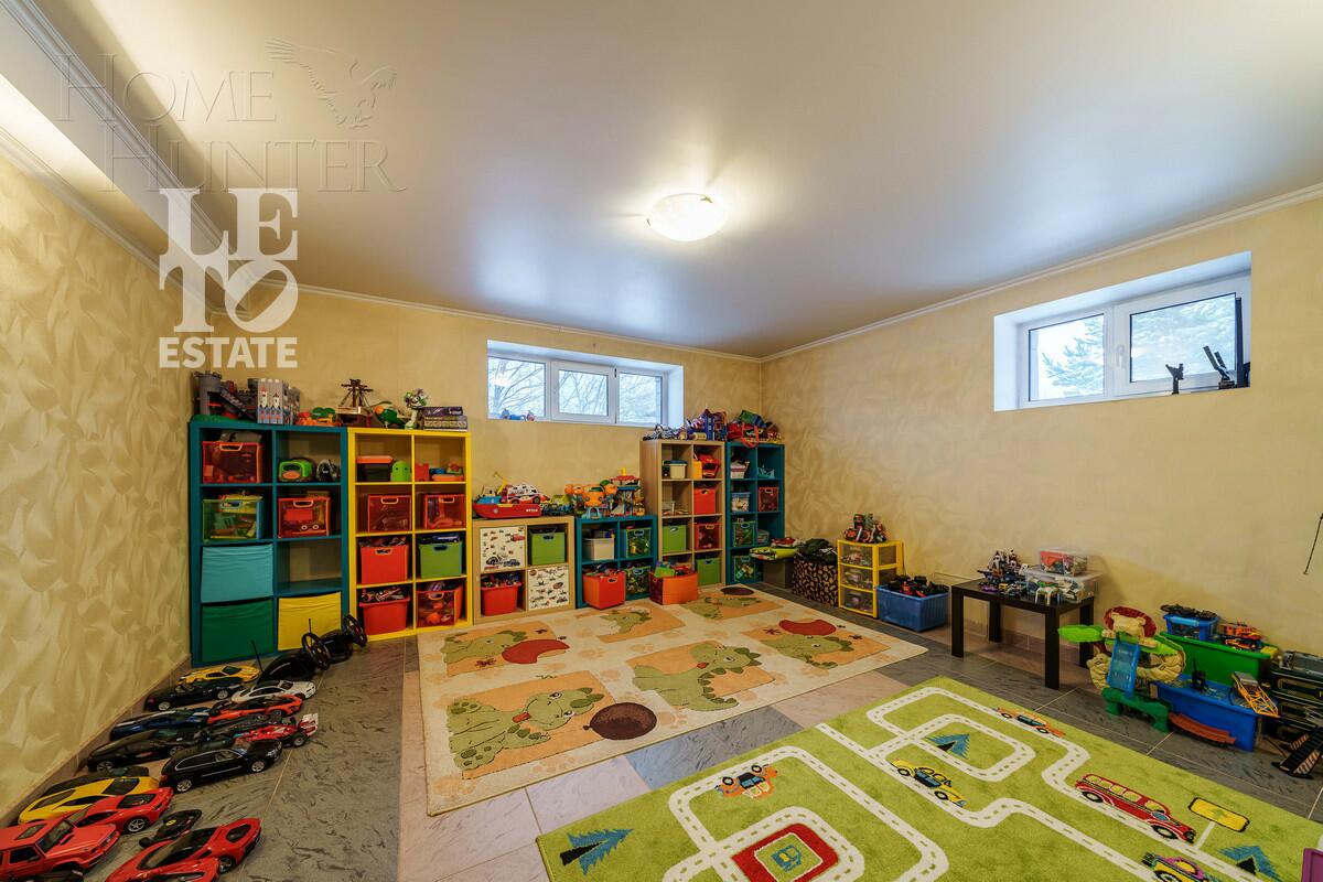 2-этажный коттедж 553.8 м² с отделкой