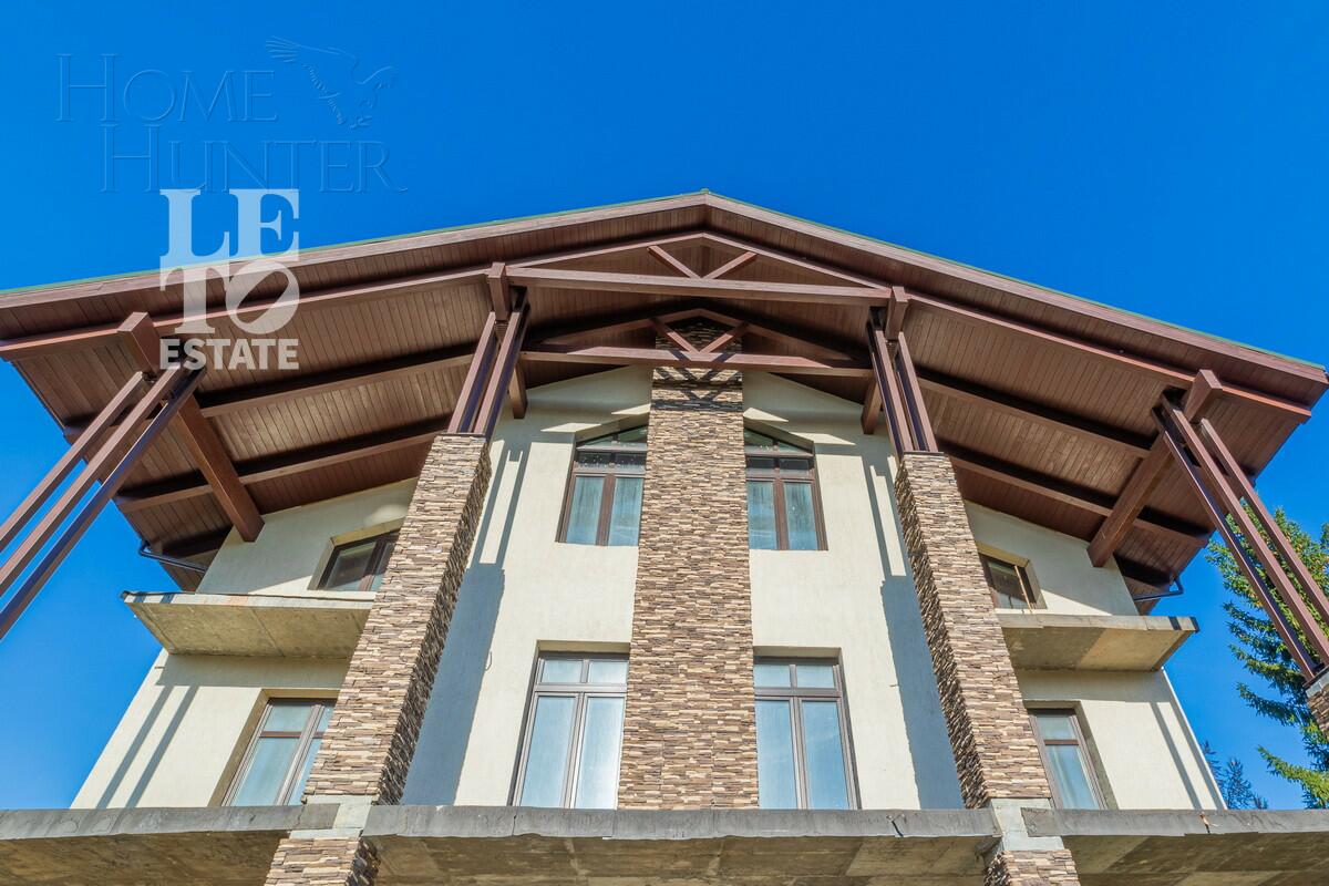 3-этажный коттедж 690 м² без отделки