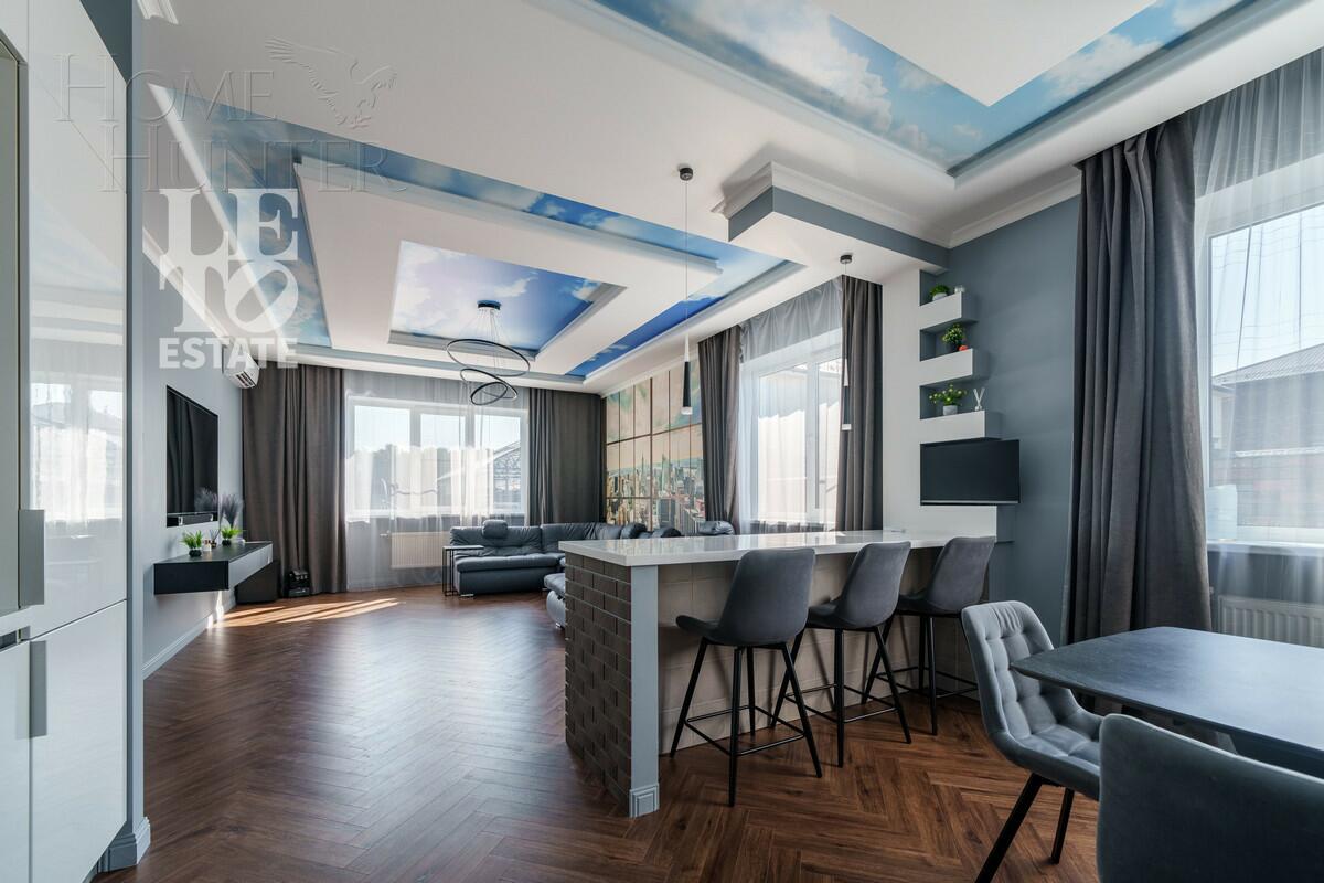 2-этажный коттедж 244 м² с отделкой