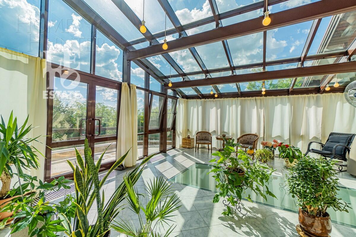 3-этажный коттедж 692.6 м² с отделкой