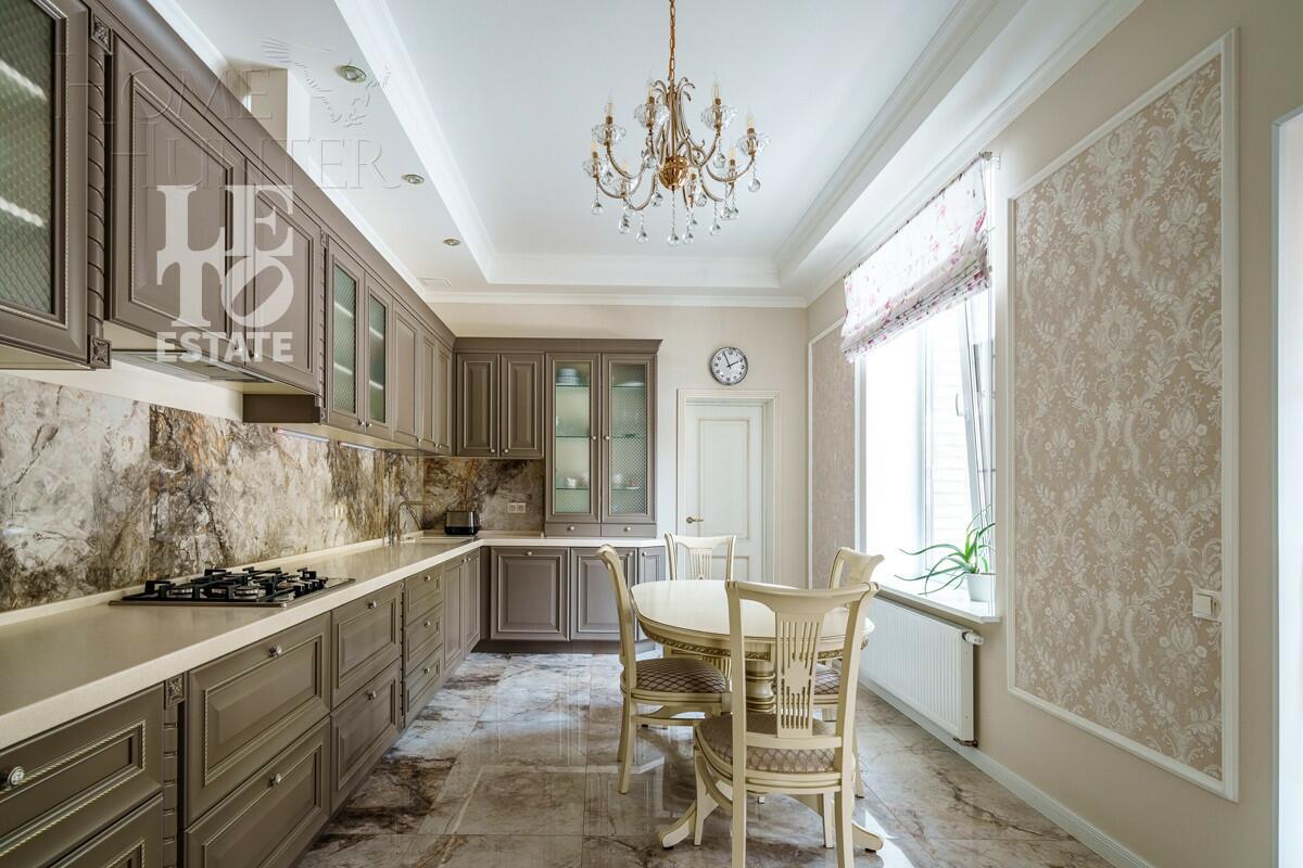 2-этажный коттедж 310.2 м² с отделкой