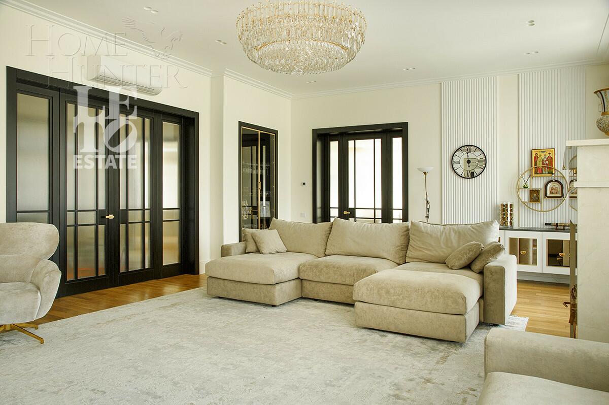 2-этажный коттедж 1 200 м² с отделкой