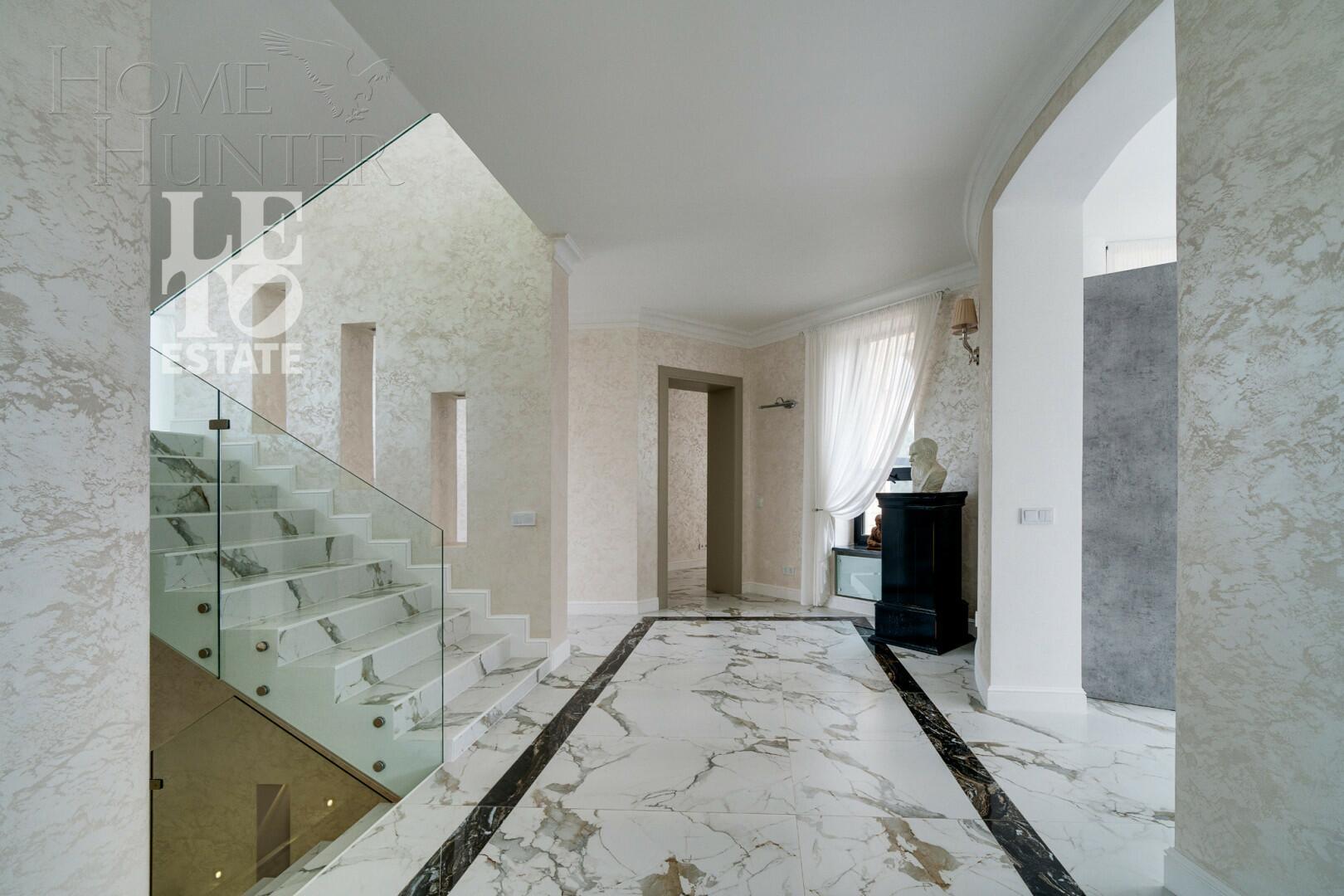 2-этажный коттедж 1 200 м² с отделкой