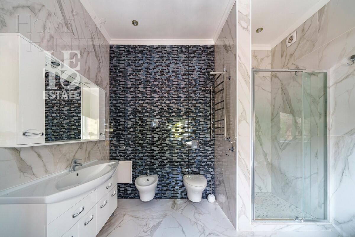 2-этажный коттедж 310.2 м² с отделкой