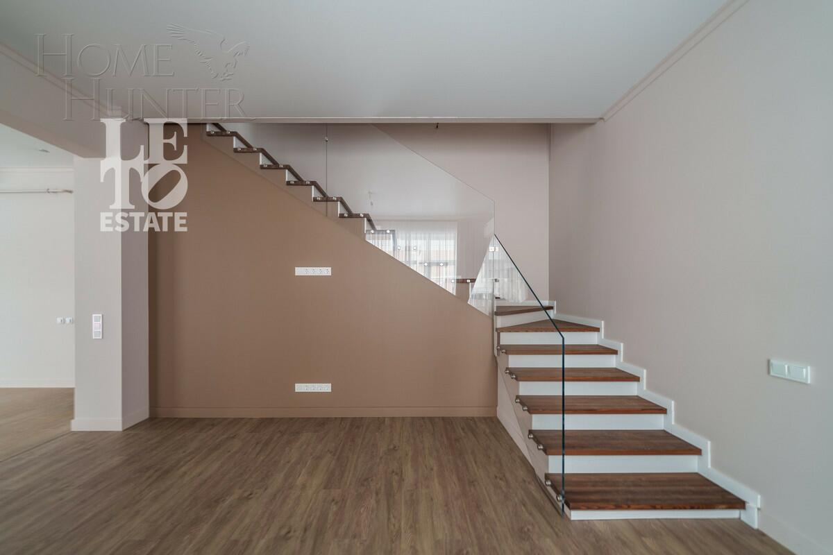 2-этажный коттедж 287.1 м² с отделкой