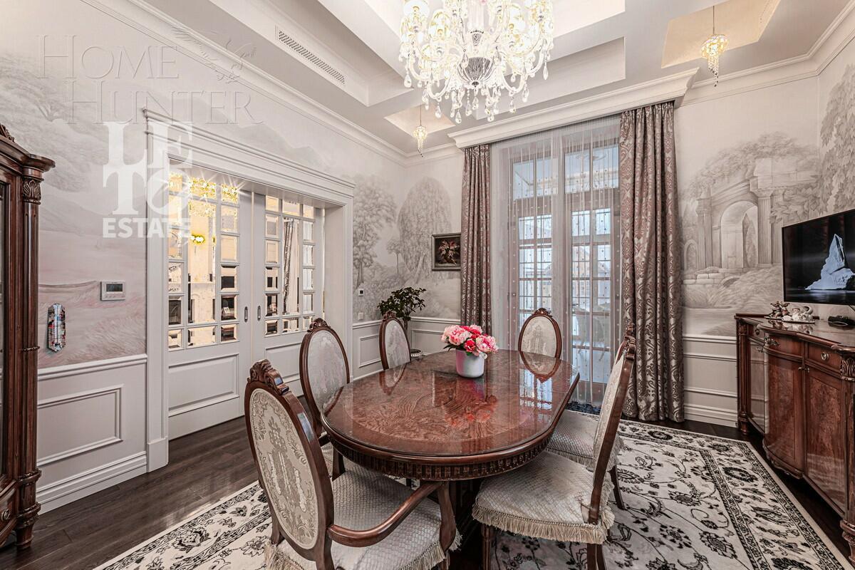 2-этажный коттедж 1 218 м² с отделкой