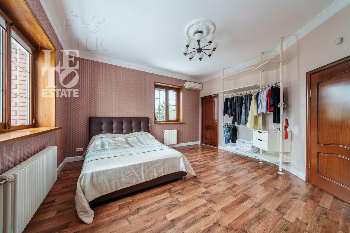 2-этажный коттедж 553.8 м² с отделкой