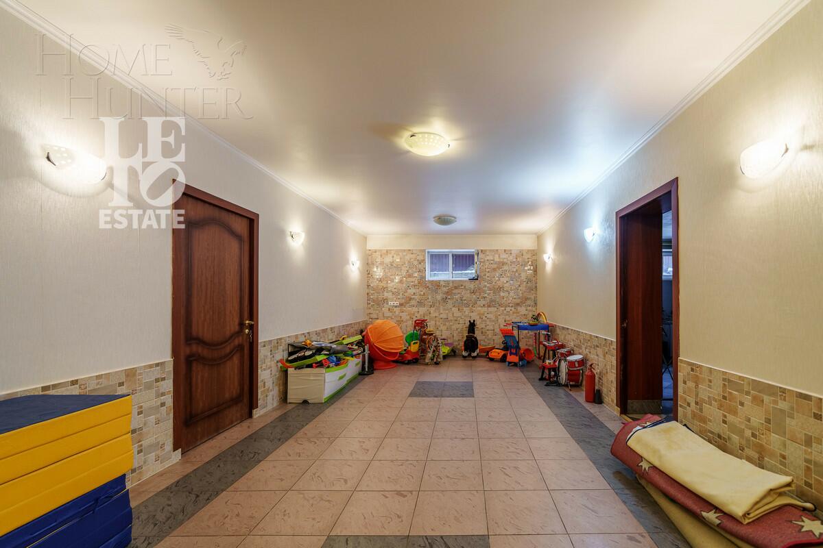 2-этажный коттедж 553.8 м² с отделкой