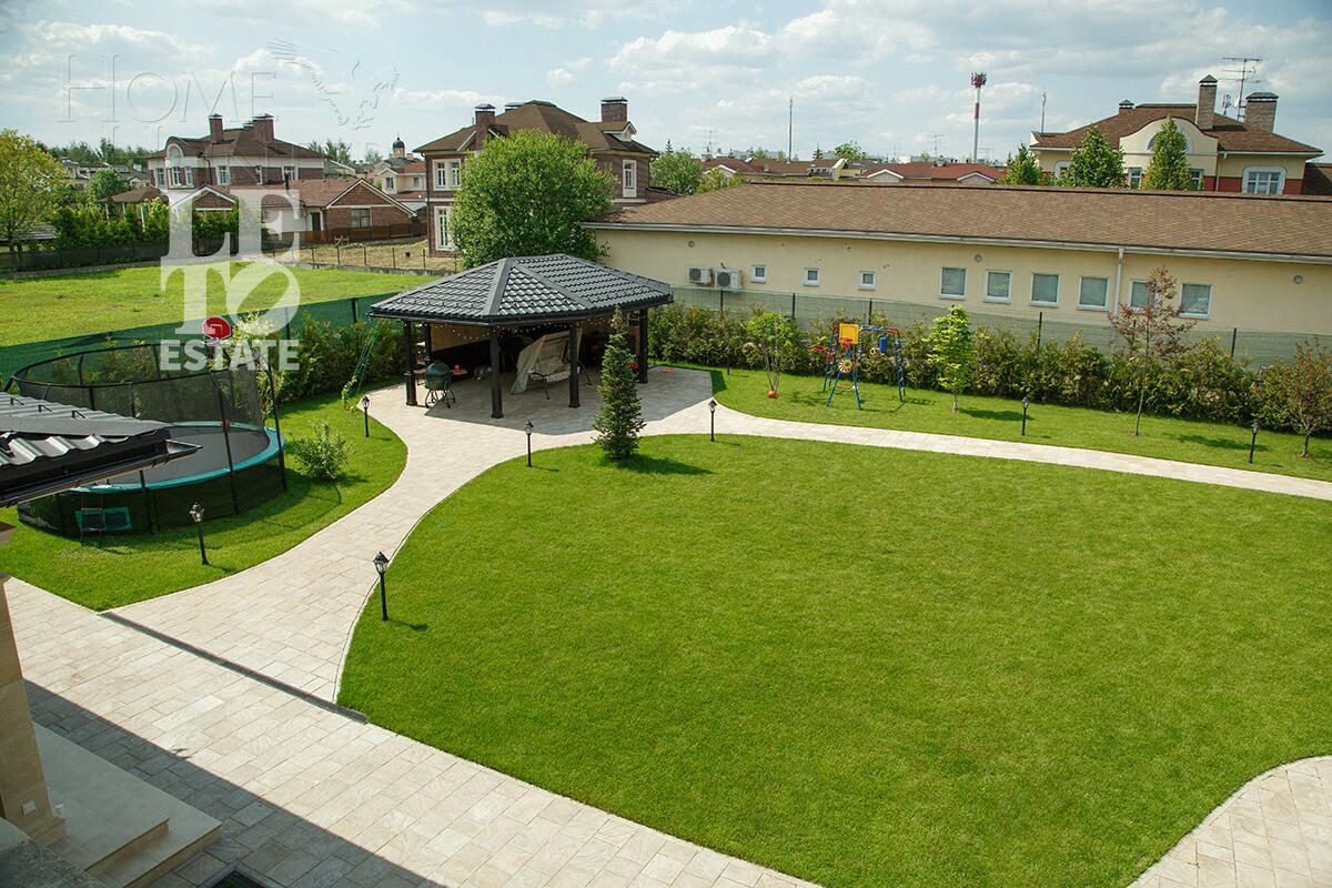 2-этажный коттедж 1 200 м² с отделкой