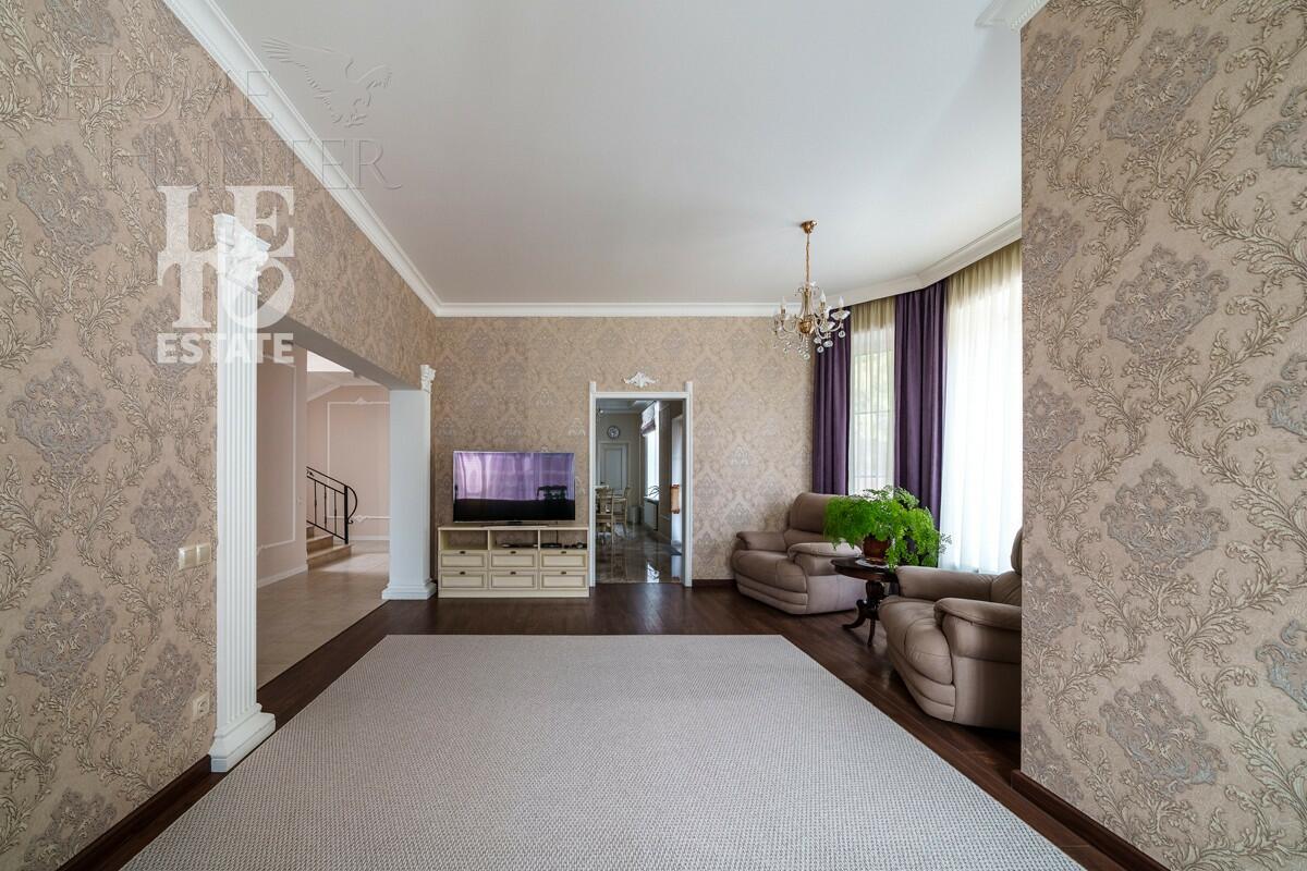 2-этажный коттедж 310.2 м² с отделкой