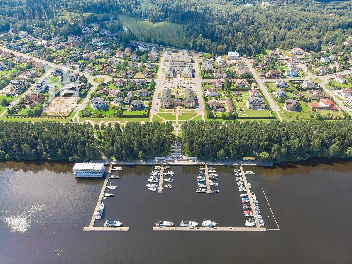 2-этажный коттедж 1 200 м² с отделкой