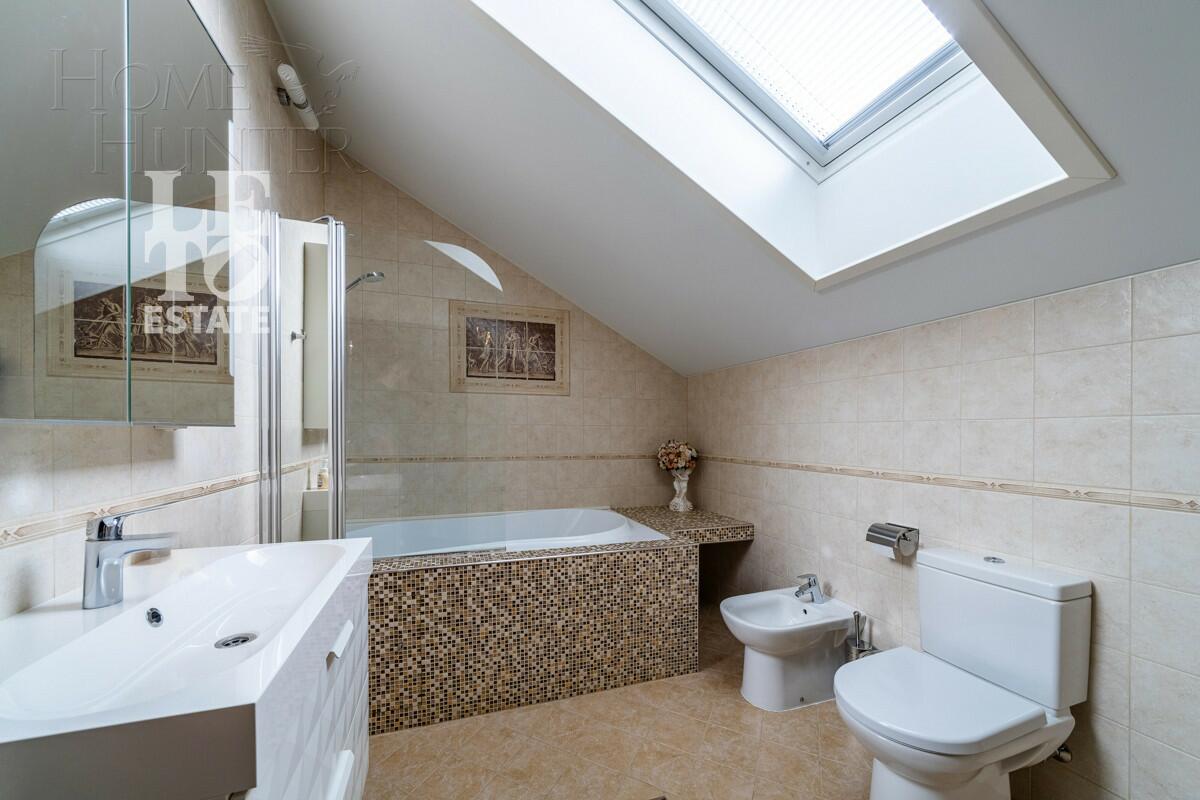 2-этажный коттедж 680 м² с отделкой