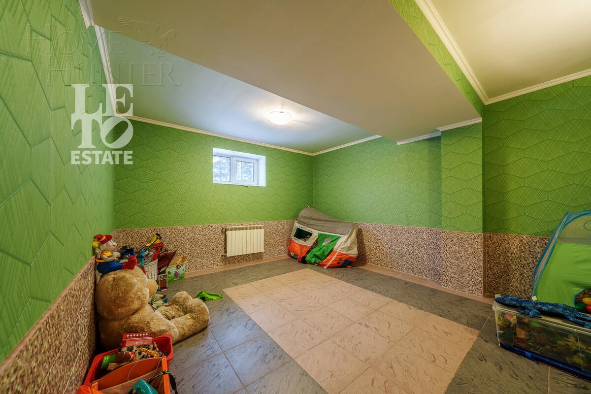 2-этажный коттедж 553.8 м² с отделкой