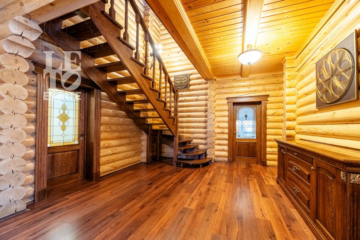 2-этажный коттедж 680 м² с отделкой