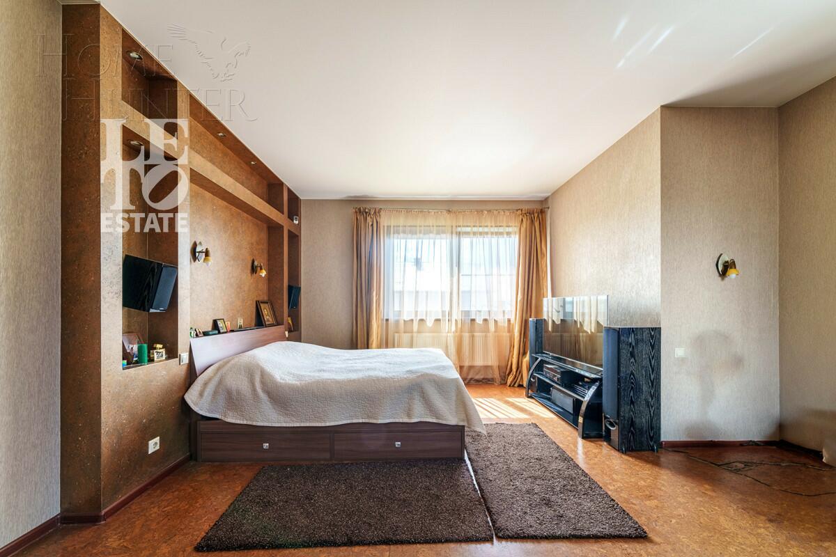 2-этажный коттедж 529.6 м² с отделкой