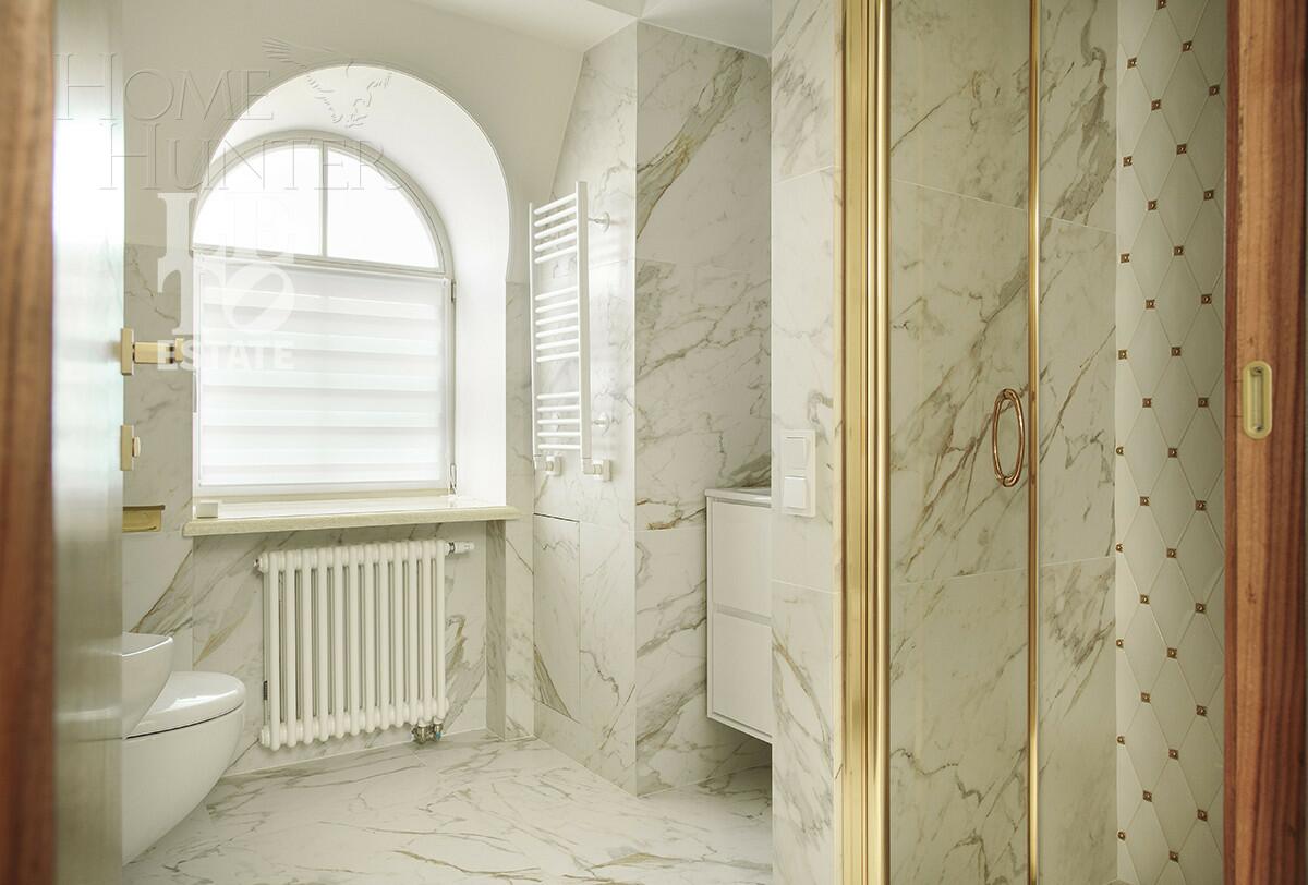 2-этажный коттедж 1 200 м² с отделкой