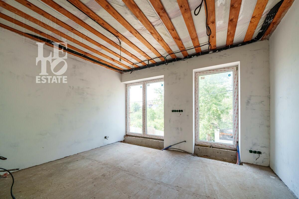 2-этажный коттедж 398.2 м² без отделки